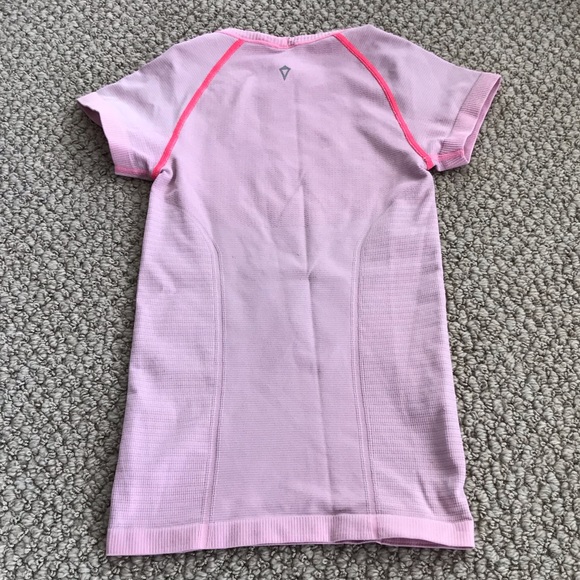 Ivivva Training Shirt -Size XS - Picture 2 of 4